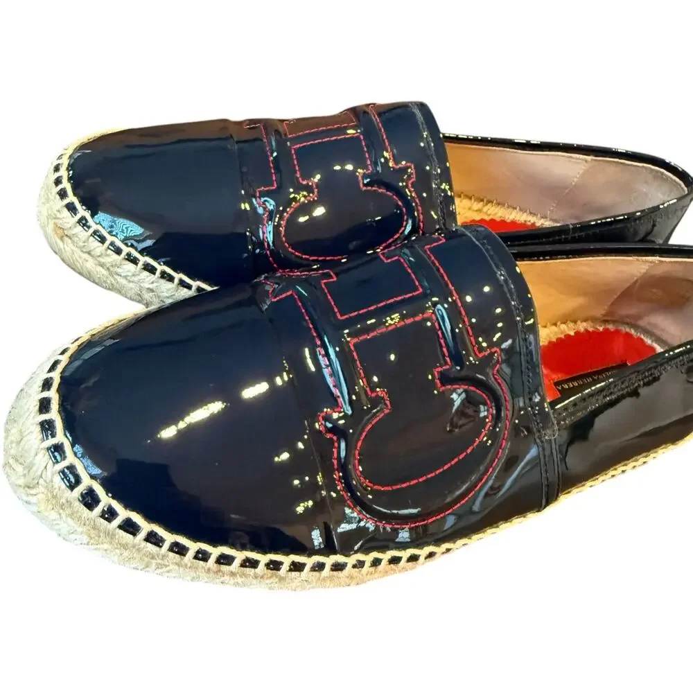 CH Carolina Herrera Initials Insignia Patent Leather Espadrilles Flats Size 39